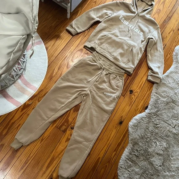 🤎 {Essentials Sweat Set} - Picture 5 of 11